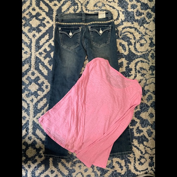 Girl’s Free Planet Jeans and Justice Top - Picture 2 of 8